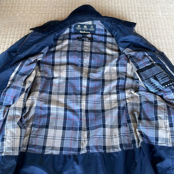 Barbour Ladies Jacket - Picture 4 of 10